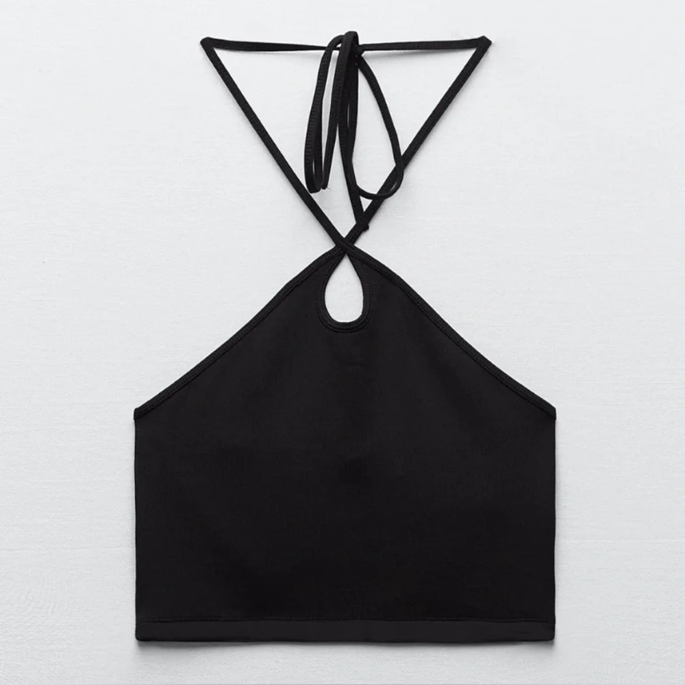Zara โข Black Keyhole Cropped Halter Top - Picture 10 of 13